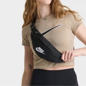 Nike Heritage Fanny pack cross body black white logo large